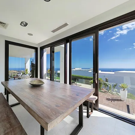 Modern With Amazing Sea View בית נופש מארבלה