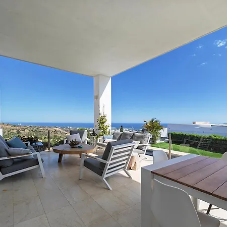 בית נופש Modern With Amazing Sea View