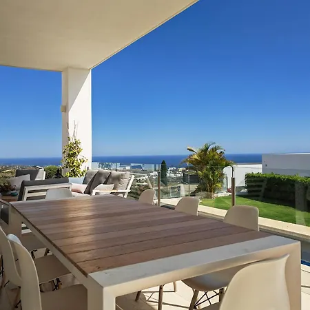 Modern With Amazing Sea View Holiday home *