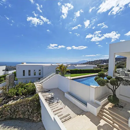 Modern With Amazing Sea View Marbella